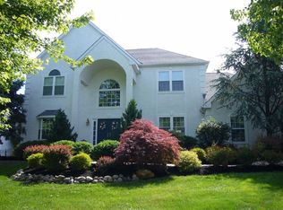 15 Orchardview Dr, Sewell, NJ 08080