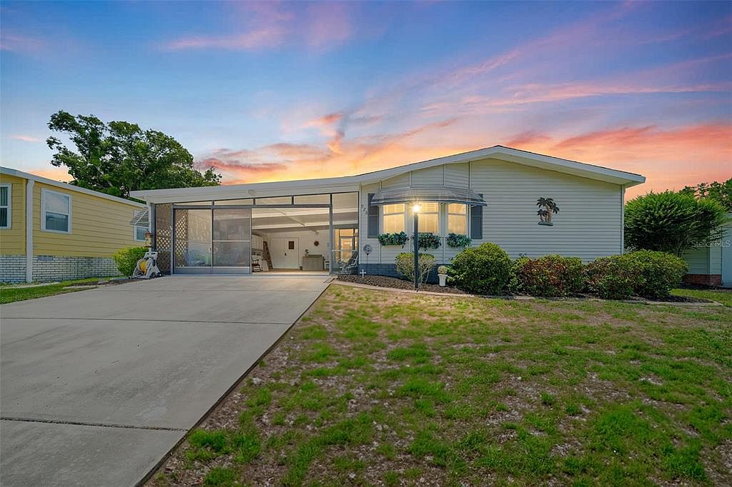 926 Saint Andrews Blvd