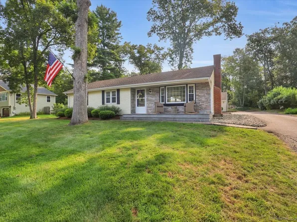 13 Caffyn Drive, Marlborough, CT 06447