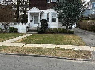 44 Circuit Rd APT 2, New Rochelle, NY 10805
