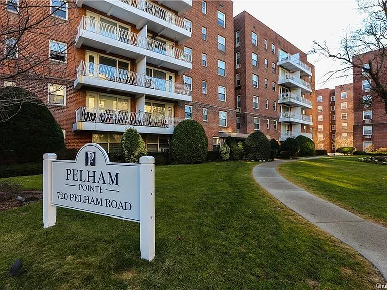 720 Pelham Road — Photo 2