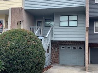 329 Scenic Point Ln, Fleming Island, FL 32003