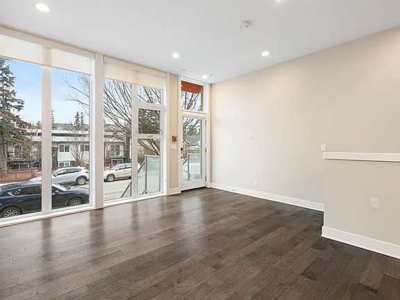 5th image of 1808 S 27th Ave SW #102