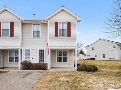 7016 S Cannon Place Dr #15, Rockford, MI, 49341