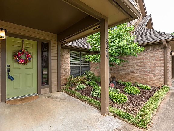 3rd image of 3344 N Southridge Dr