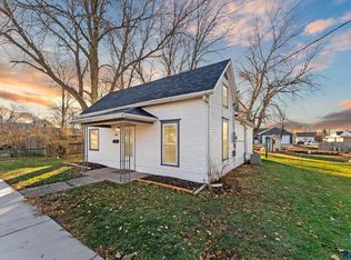 719 W 4th St, Canton, SD 57013