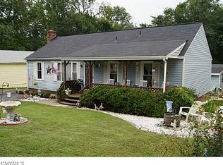 16232 Mistora Rd, Chester, VA 23831