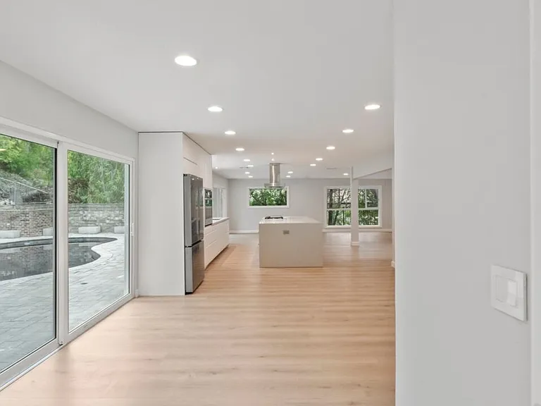 22540 Margarita Dr — Photo 10