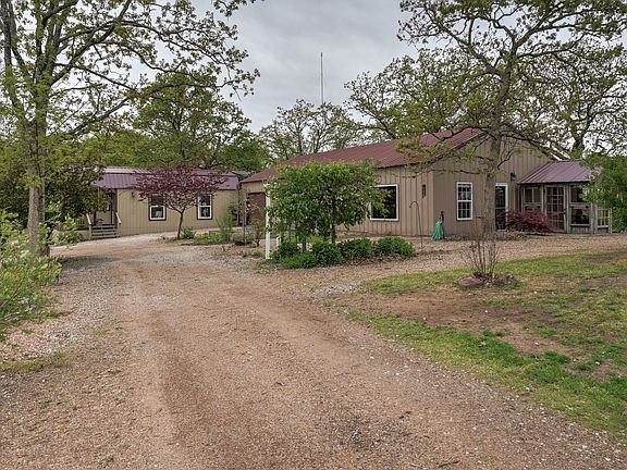3rd image of 16710 Maplewood Cir