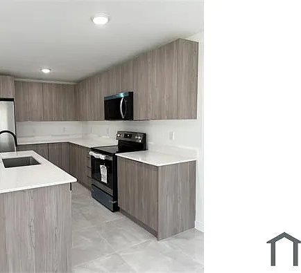 416 NW 12th Pl — Photo 10