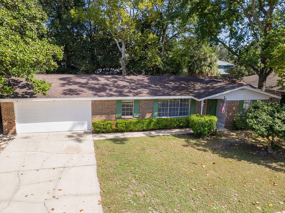 1st image of 614 Merioneth Dr NE