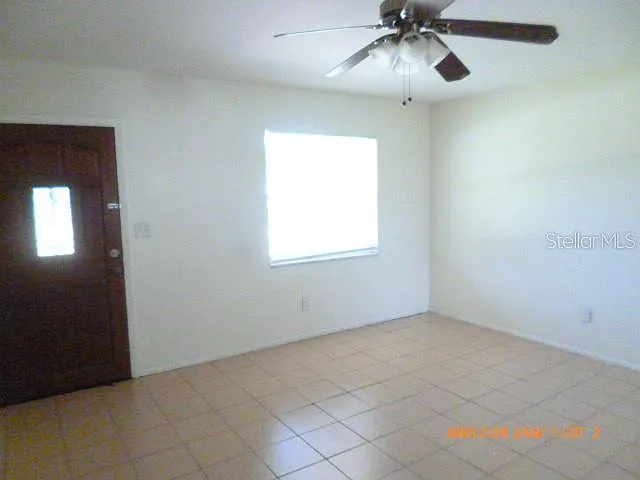 11013 Temple Ave — Photo 9