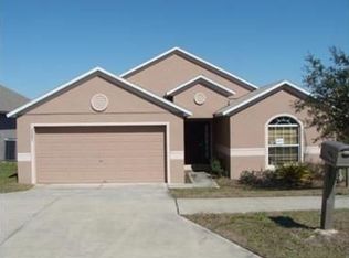 2085 Newtown Rd, Groveland, FL 34736