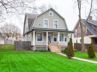 2216 Kinzie Ave, Racine, WI 53405