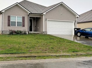 1564 Parkside Dr, Clarksville, TN 37042
