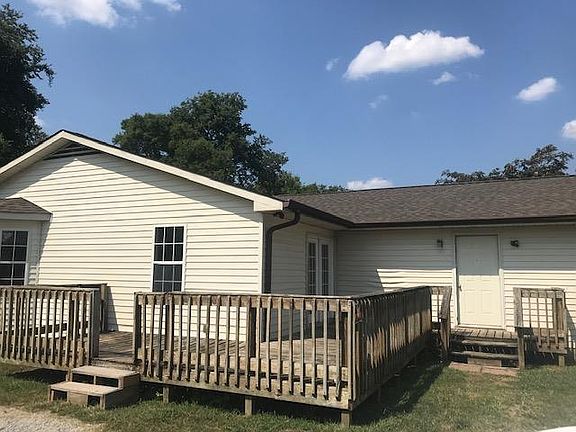 2nd image of 714 Kent Dr APT B