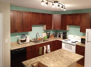 28 Belknap St, Dover, NH 03820