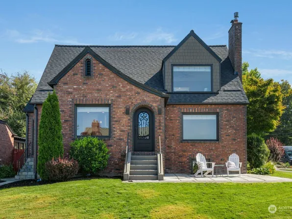 1534 46th Avenue SW, Seattle, WA 98116