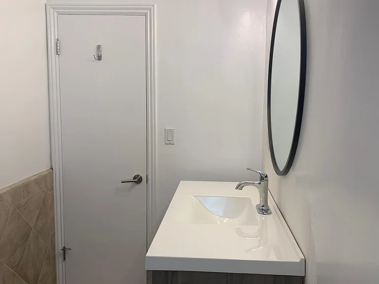 1737 Butler Ave #2 — Photo 13