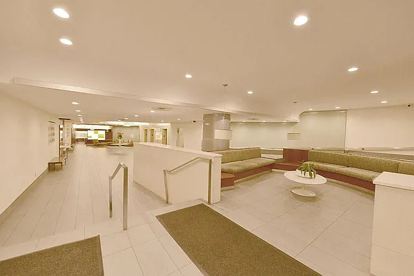 Sold by A & I Broadway | media 15