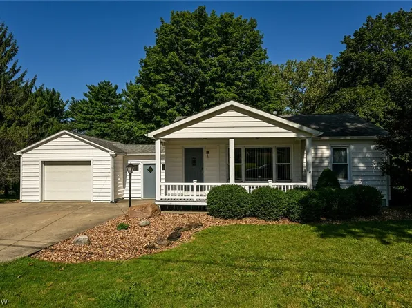 105 Grove St, Lodi, OH 44254