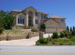 2075 Mantelli Dr, Gilroy, CA 95020