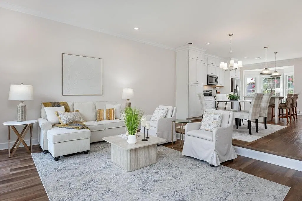 2 bed, 1384 sqft, $1,050 — Photo 3