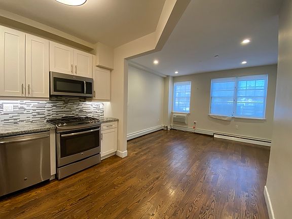 5th image of 456 E 29th St #1R
