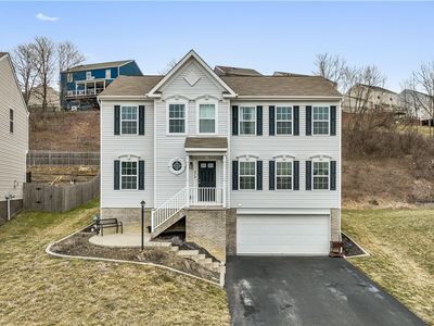 218 Country Barn Rd W, Houston, PA, 15342