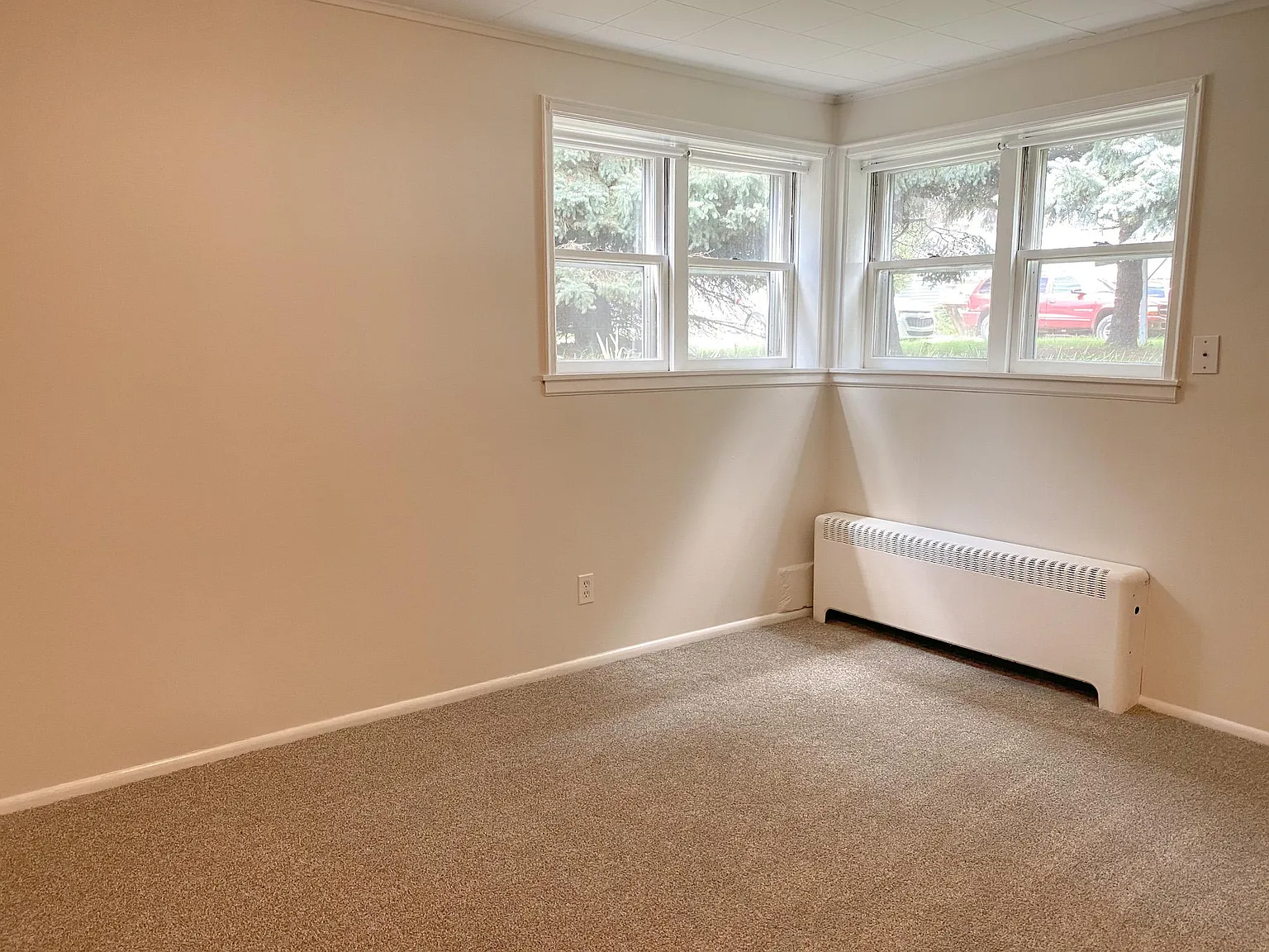 Studio, 385 sqft, $490 — Photo 3