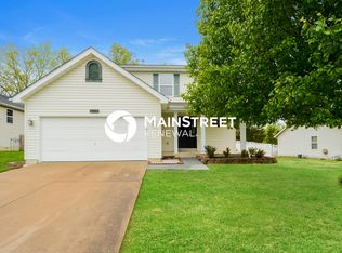 1017 Providence Pointe Dr, Wentzville, MO 63385