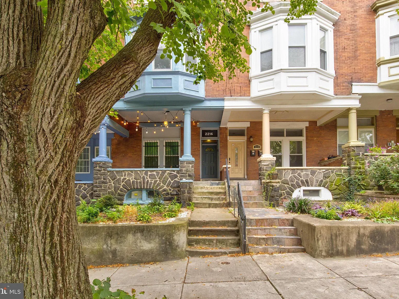 2 bed, 1.0 bath, 755 sqft, $1,250 — Photo 2