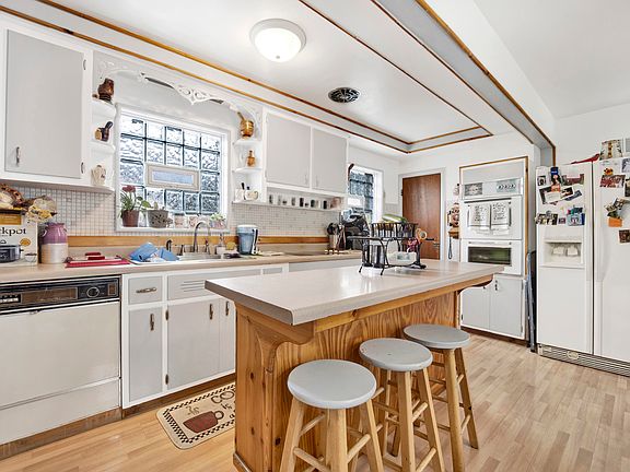 5th image of 6855 W Cortland St