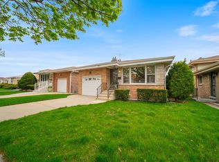 4945 N Neva Ave, Chicago, IL 60656