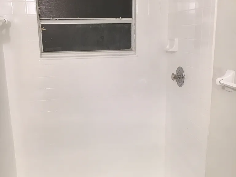 208 Tiffany Ct — Photo 18