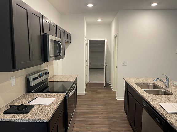 5th image of 1377 Ben Park Way #1377