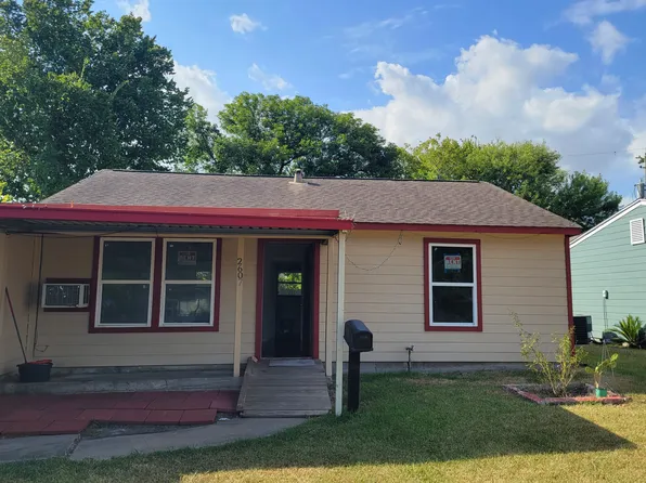 2607 Wentworth Ln, Pasadena, TX 77506