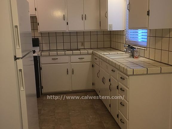 5th image of 2390 Richland Ave
