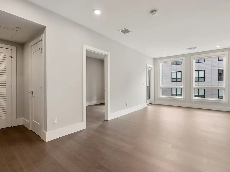 3193 Washington Street — Photo 25