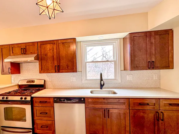 1006 Brooks St, Ann Arbor, MI 48103