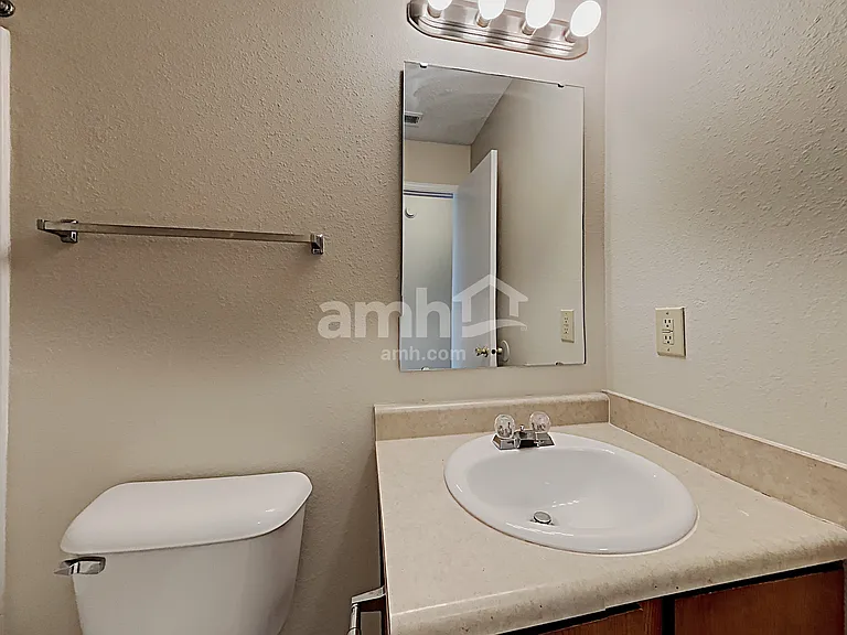 6838 W Stansbury Blvd — Photo 15