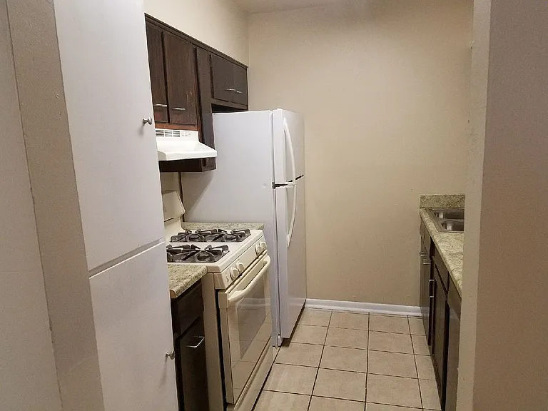 317 Babcock Rd — Photo 5