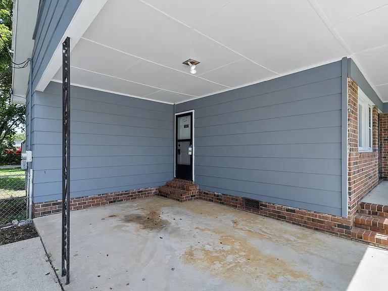 5215 Longbranch Dr — Photo 22