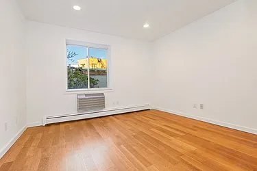 Rented by Manhattan Boutique Real Estate
