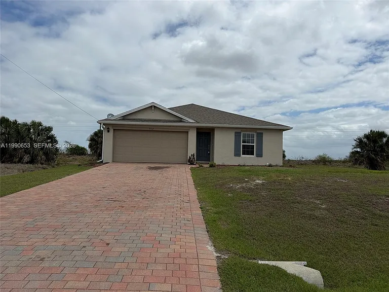 513 Ella Jean Pl — Photo 4