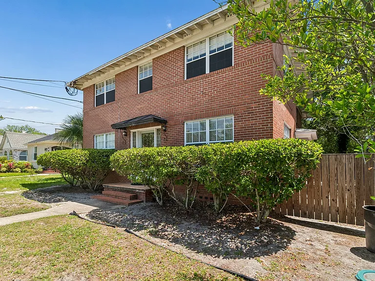 1731 Flagler Ave — Photo 10