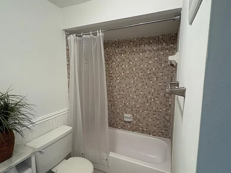 9301 SW 92nd Ave #C308 — Photo 9