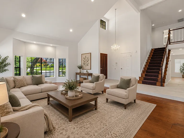 4215 Balcony Dr — Photo 5