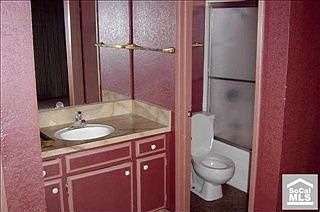 4th image of 408 N Poe St