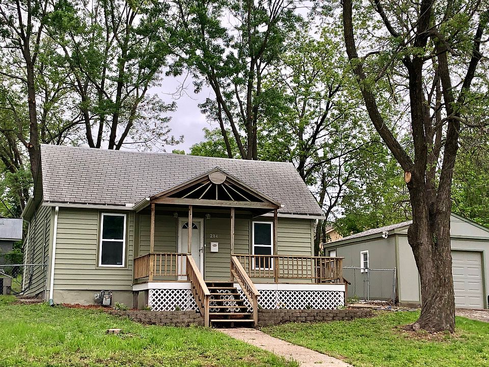 1st image of 214 Sheidley Ave
